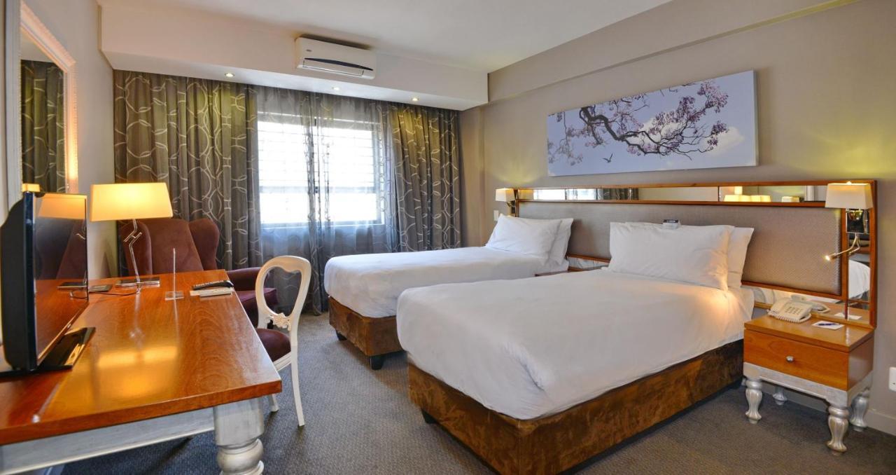 Anew Hotel Hatfield Претория Экстерьер фото