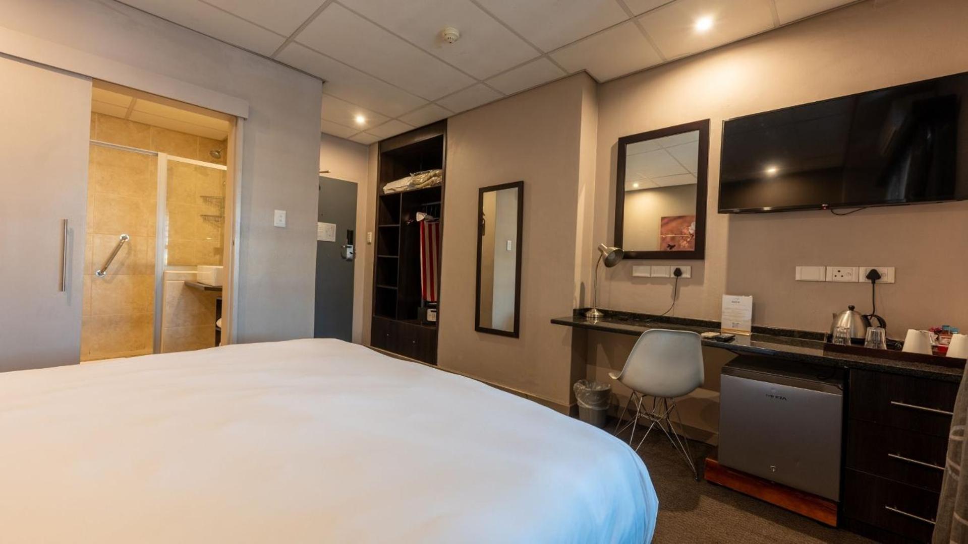 Anew Hotel Hatfield Претория Экстерьер фото