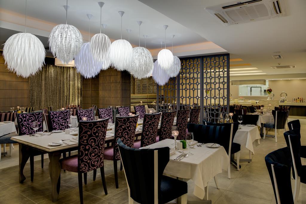 Anew Hotel Hatfield Претория Экстерьер фото