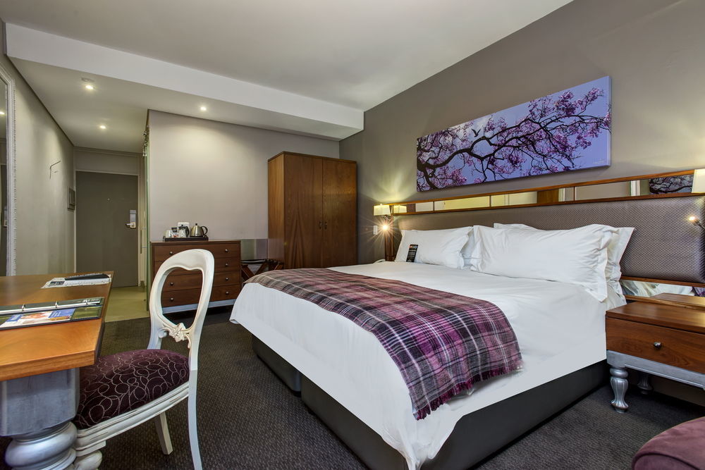 Anew Hotel Hatfield Претория Экстерьер фото