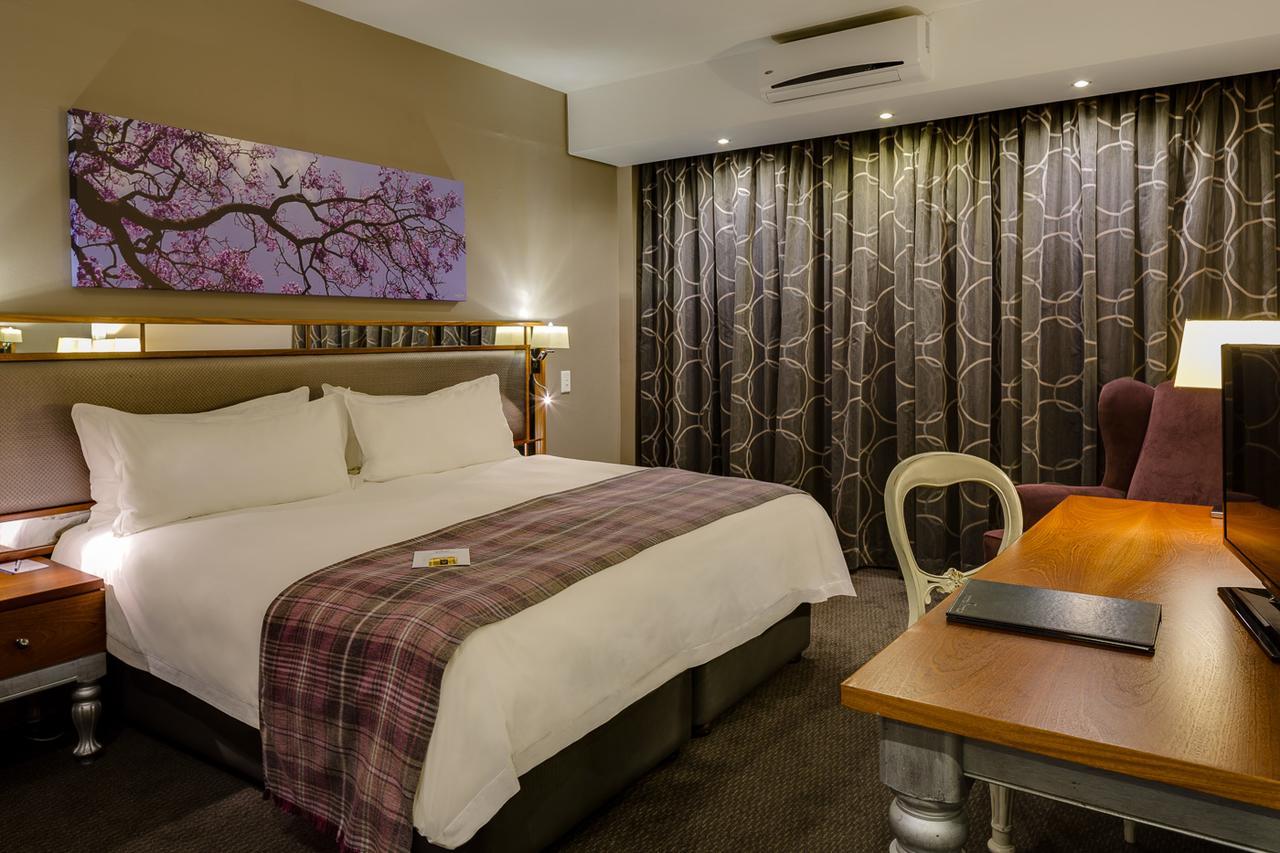 Anew Hotel Hatfield Претория Экстерьер фото