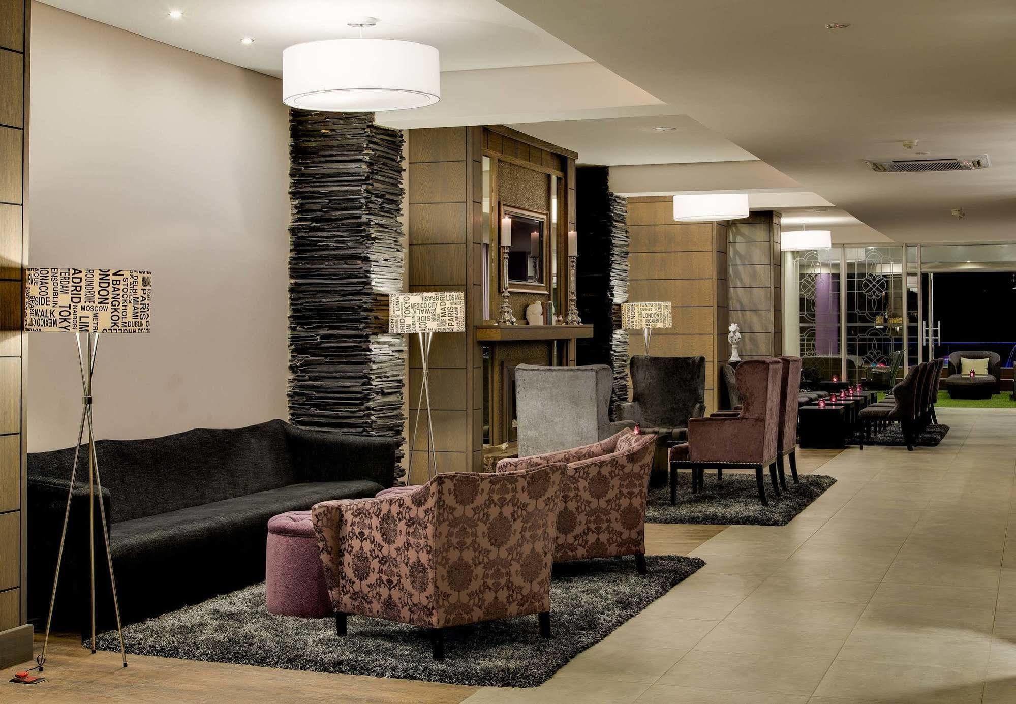 Anew Hotel Hatfield Претория Экстерьер фото
